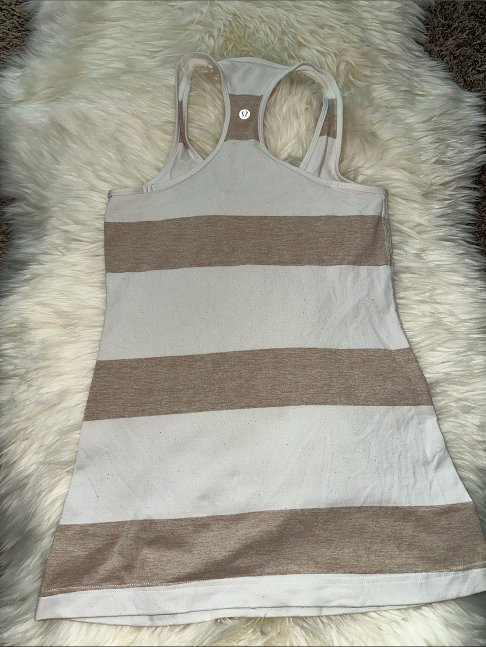 **RARE** discontinued lulu Women's Cool Racerback in white & heathered Nude